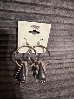 ICON COLLECTION Silver-Tone Hoop Earrings with Black Triangle Stones